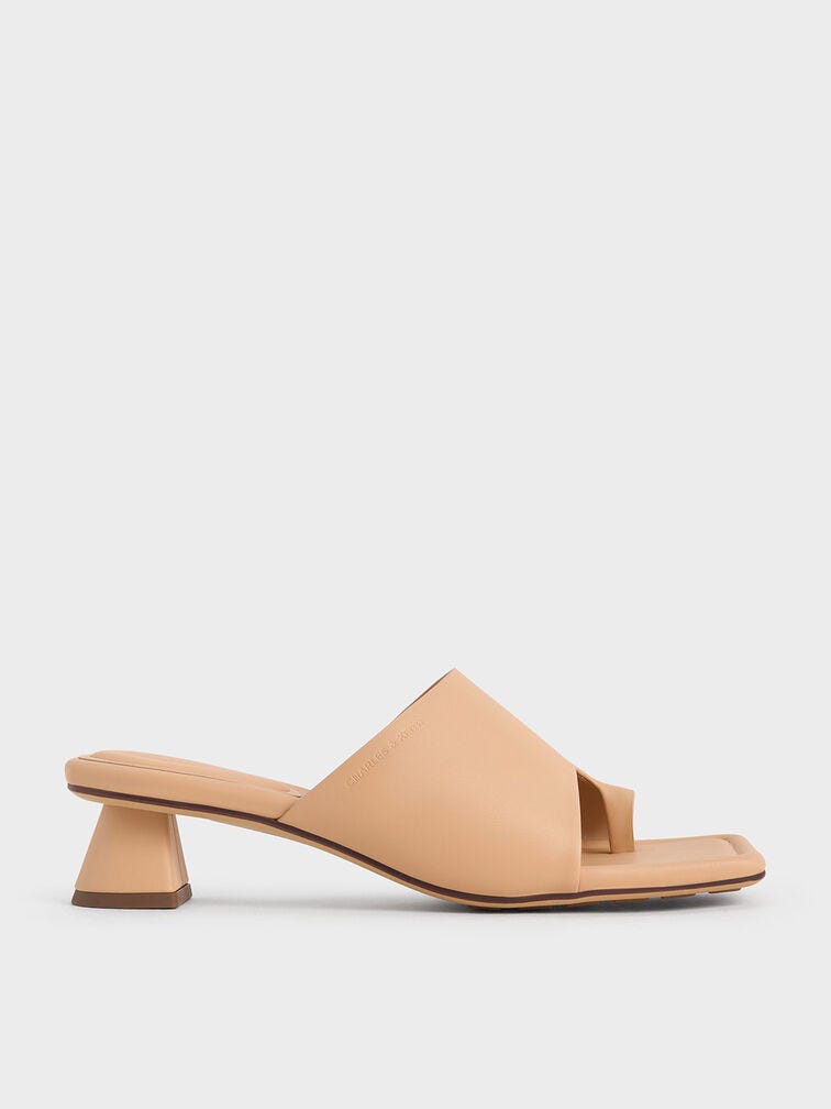 Asymmetric Square-Toe Toe-Ring Sandals - Nude