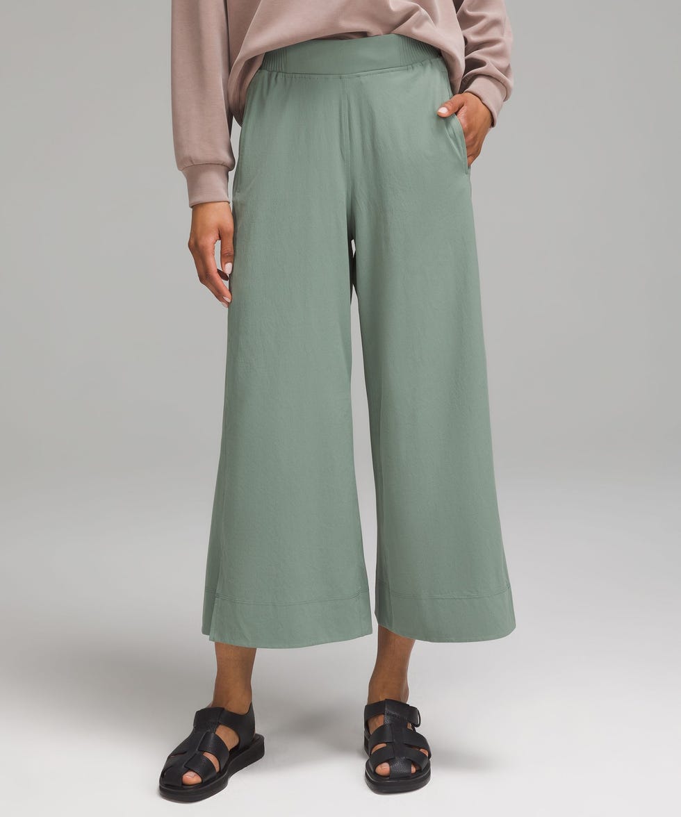 Stretch Woven High-Rise Wide-Leg Cropped Pants