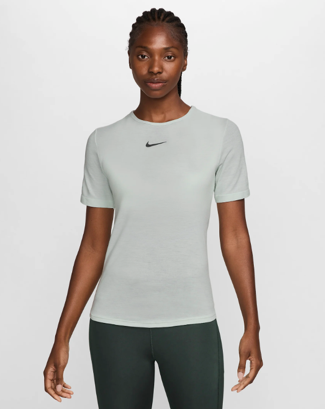 Offerte Nike su scarpe e abbigliamento fino al 50 di sconto