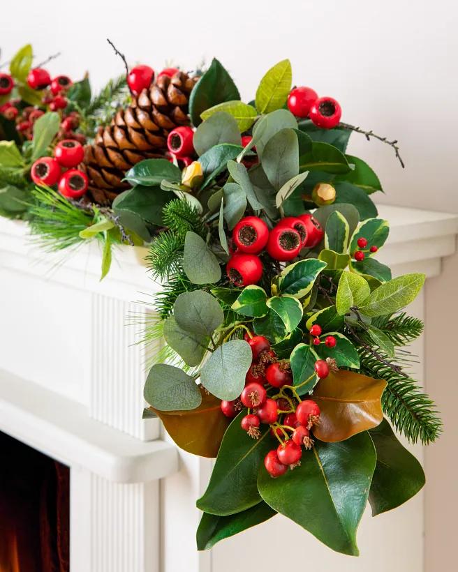 Merry Winterberry Forest Foliage