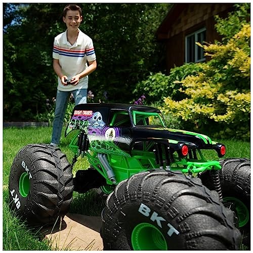 Monster Jam Official Mega Grave Digger RC