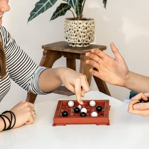Orbito Board Game Orbito Board Game