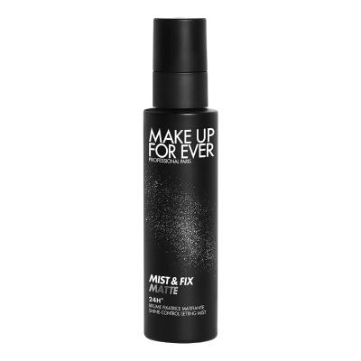 1727422694-make_up_for_ever_mist_fix_matte_shine_control_setting_mist_24hr-1676017571_main 16 من أفضل بخاخات تثبيت المكياج لكل أنواع البشرة واللمسات النهائية