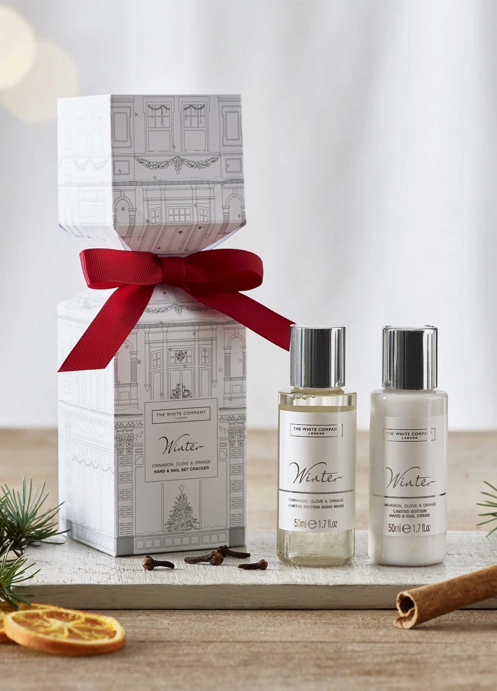 Winter Cracker Hand & Nail Gift Set
