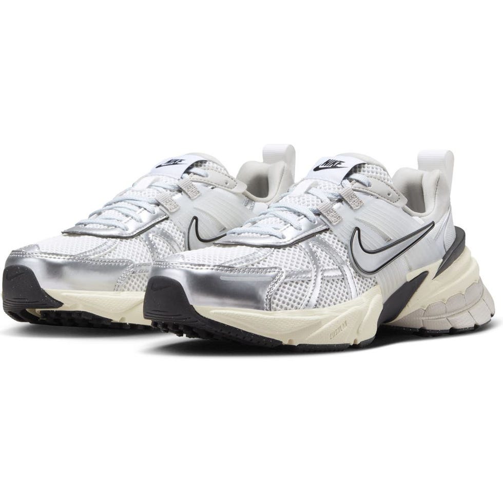 V2K Run Sneaker 