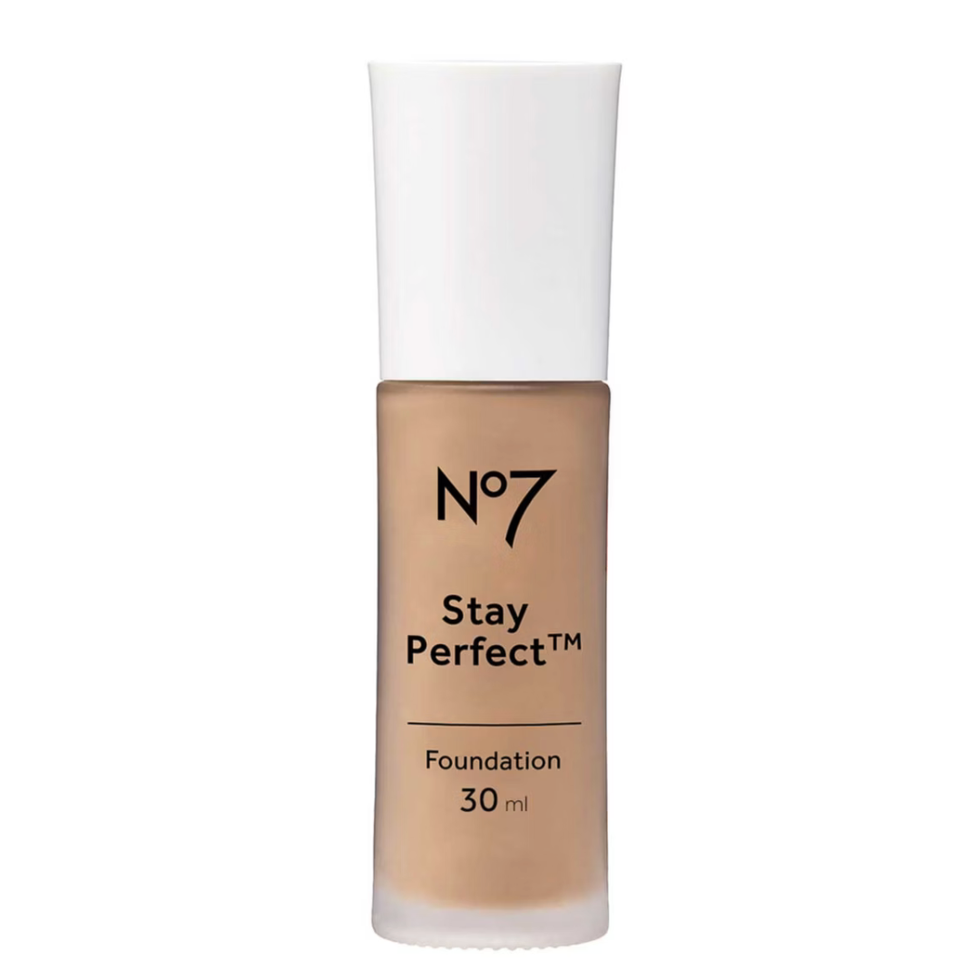Stay Perfect Foundation in Cashew 510W
