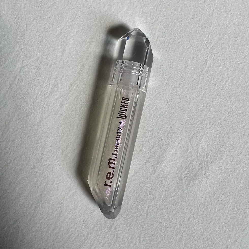 We Tried Every Item in Ariana Grande's r.e.m. Beauty 'Wicked
