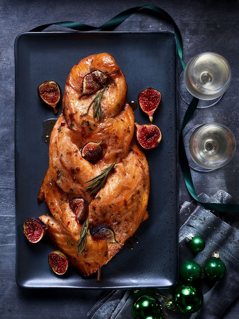 Exceptional Lightly Smoked Salmon Plait with Fig, Whisky & Spiced Honey 1037g