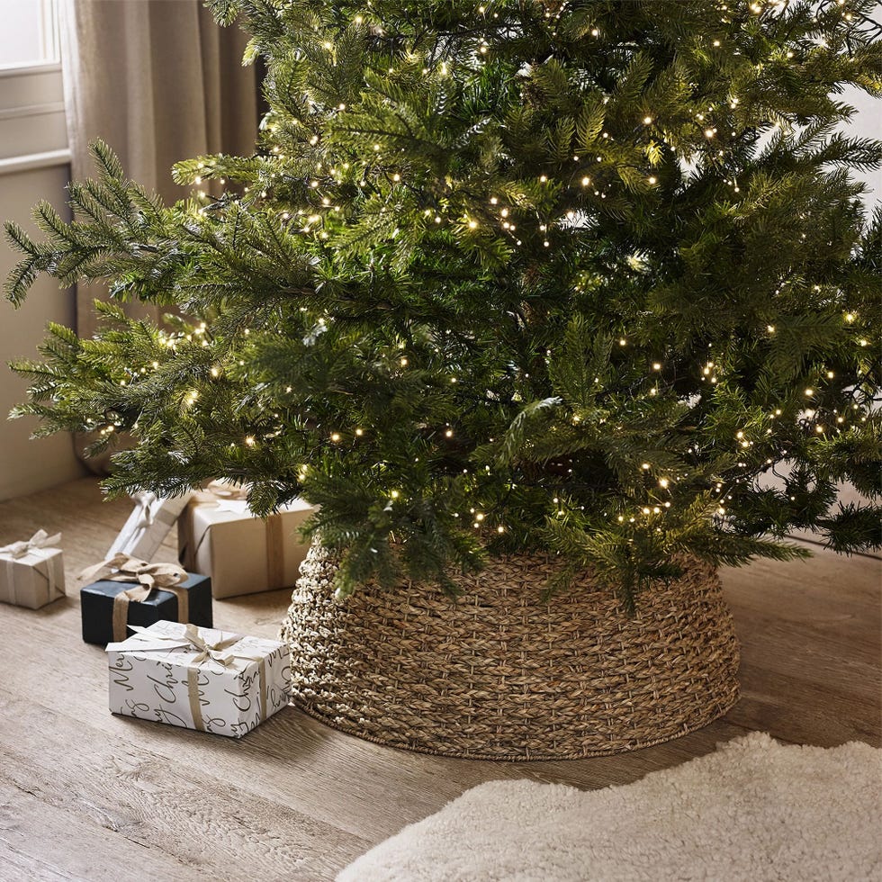 Seagrass Braided Christmas Tree Skirt