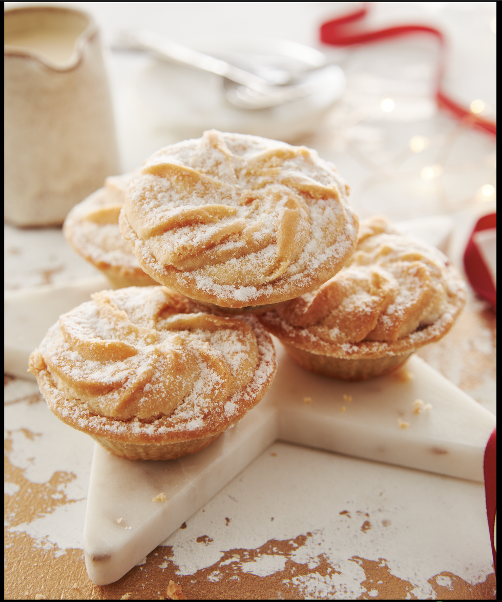 Booths Viennese Topped Mince Pies 4pk