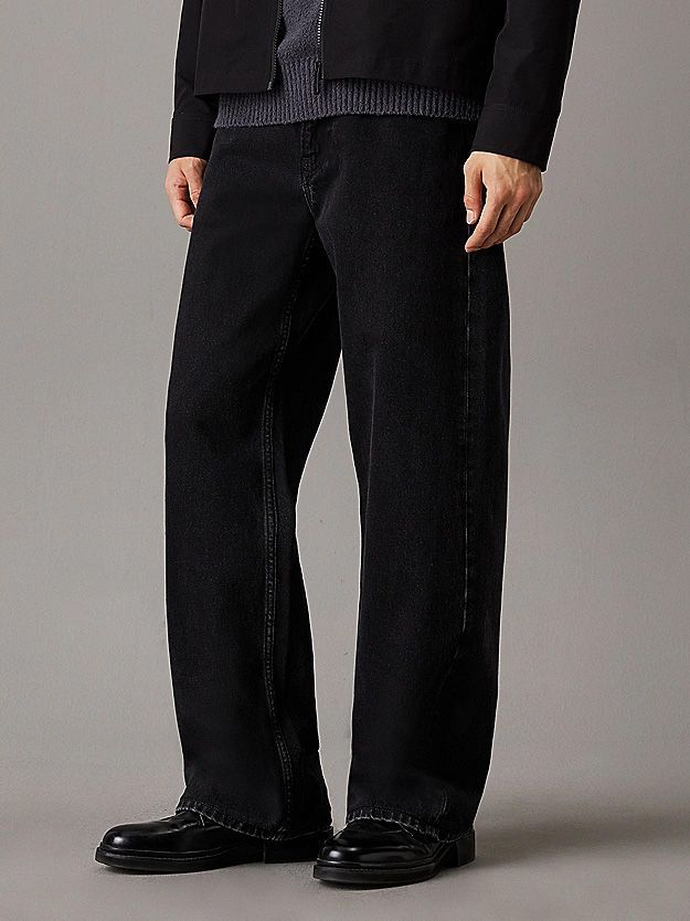 Calvin Klein Shows Us How to Do Denim in A/W 24 Calvin Klein Shows Us How to Do Denim in A/W 24