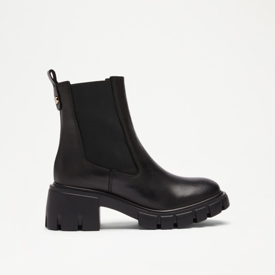 City Low Cleated Heel Chelsea Boot