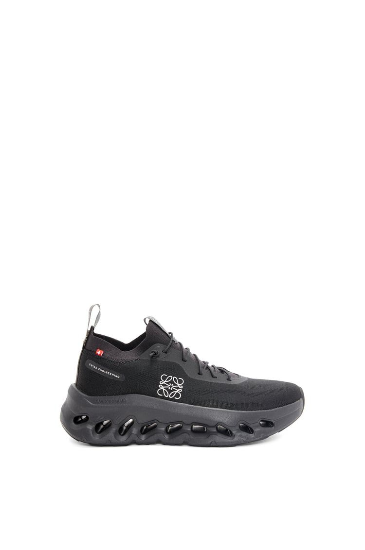 LOEWE x On Cloudtilt ロゴ スニーカー 人気 Men's Cloudtilt LOEWE 2 | White & Orange | On United States