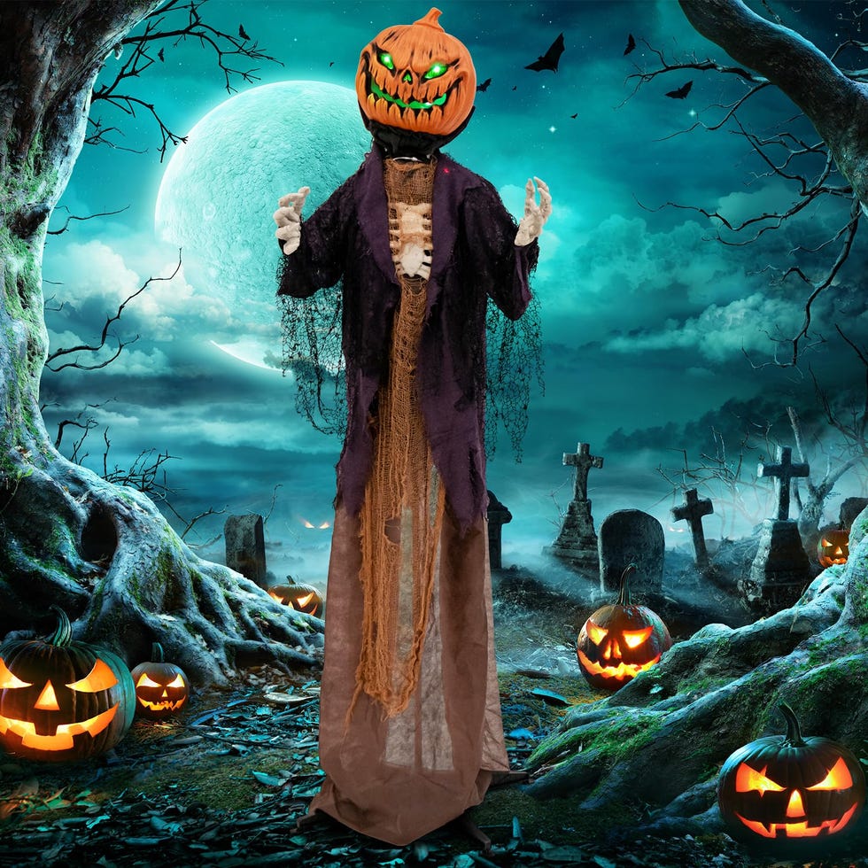 Animated Standing Pumpkin Scarecrow
