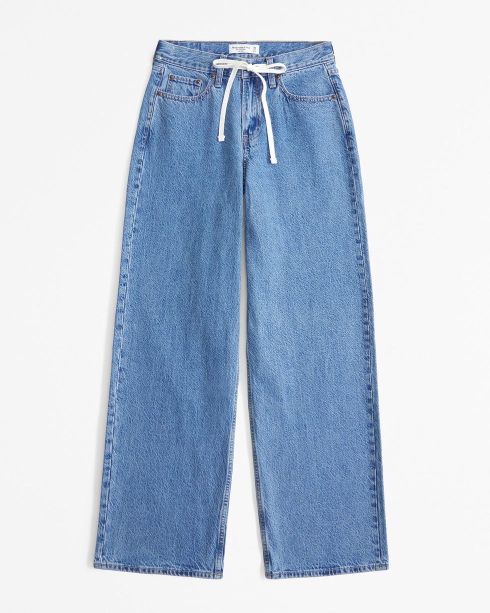 Ultra-loose, low-rise jeans