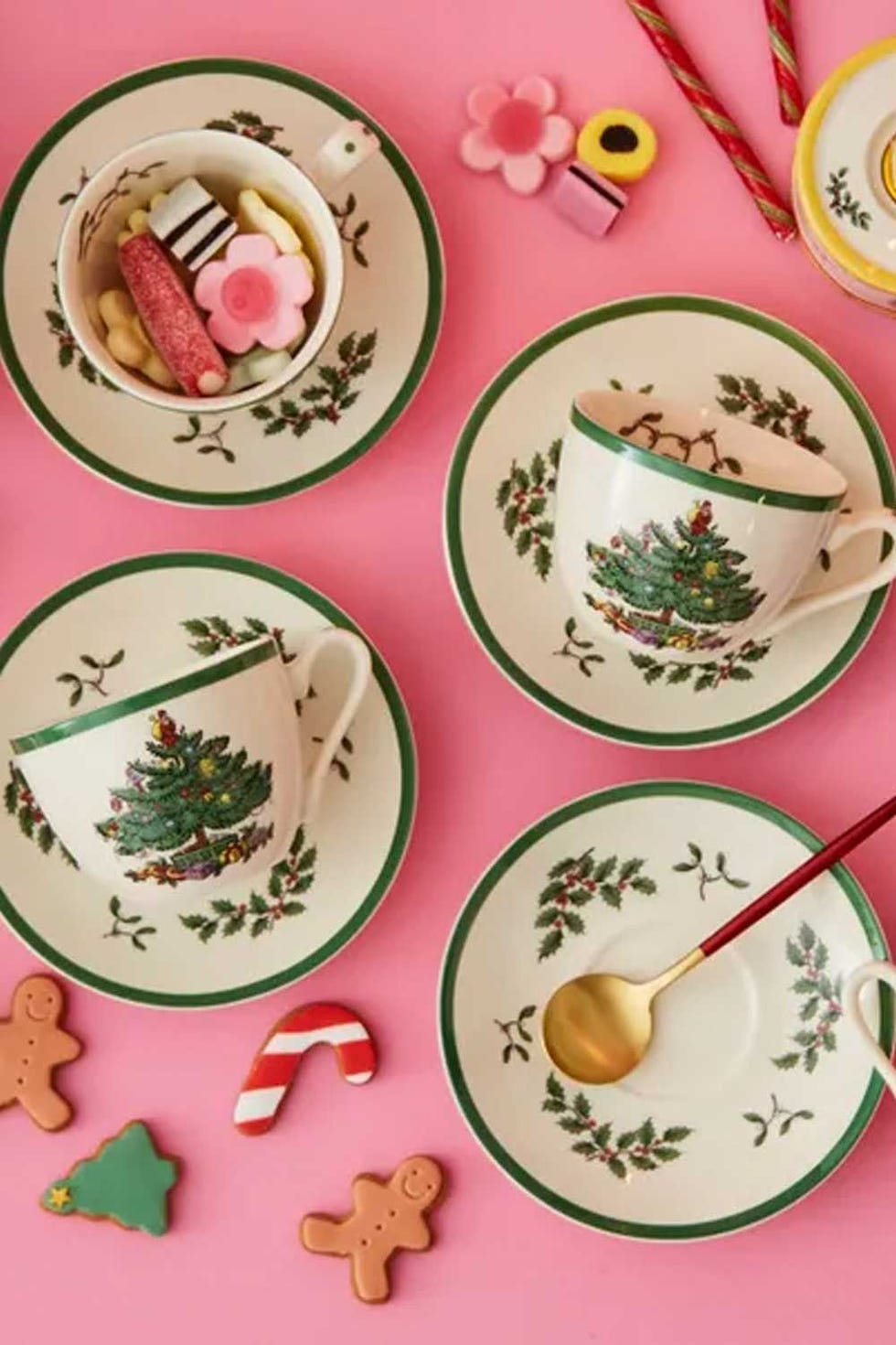 Spode Christmas Tree Set of 4 Teacups and Saucers