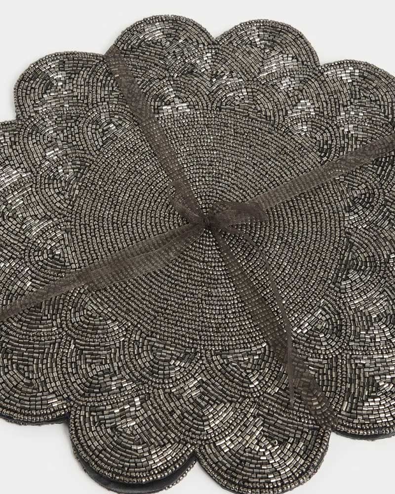 Set of 2 Beaded Scallop Placemats