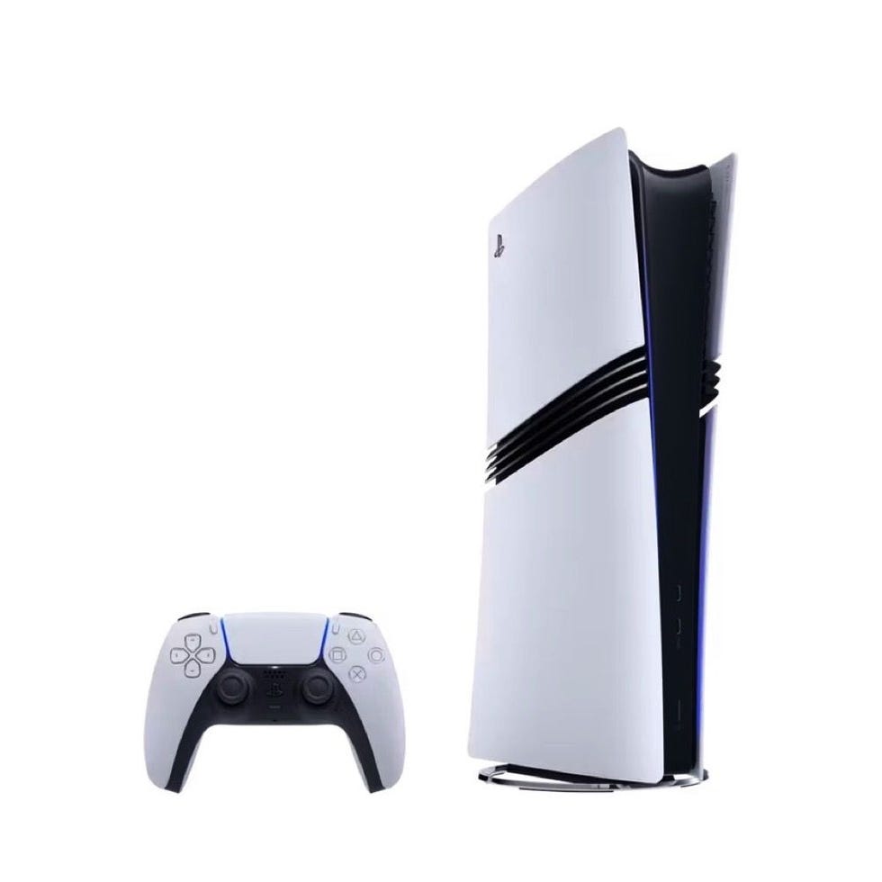 5 Pro Console with DualSense Controller
