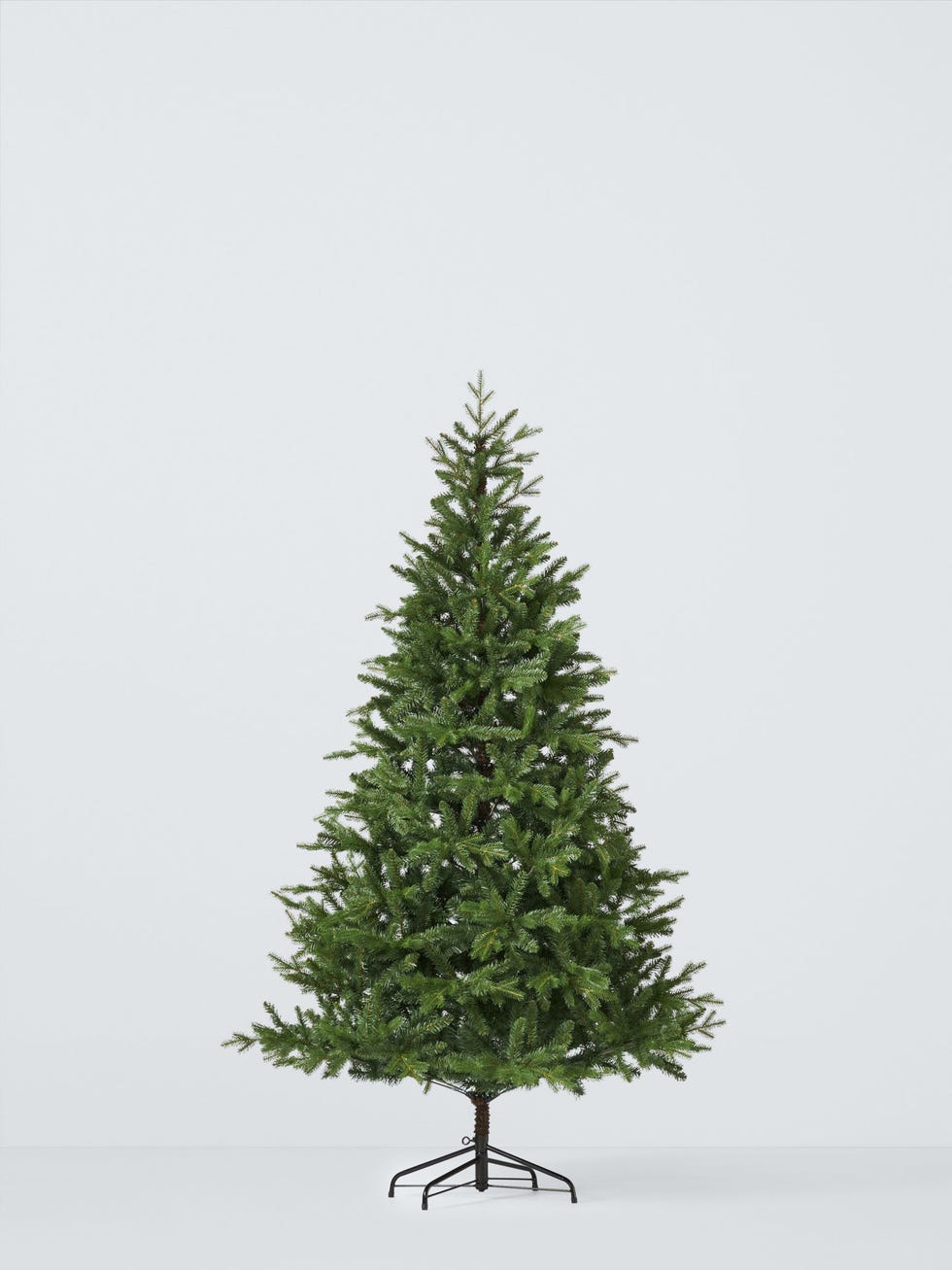 Unlit Grand Pine Christmas Tree  7ft