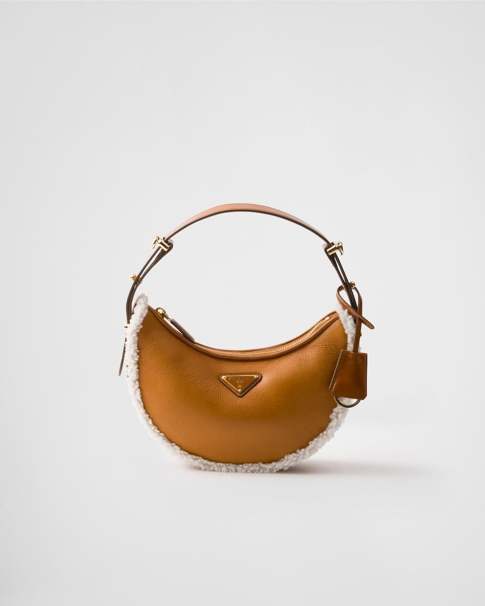 PRADA 素敵 洗練 Arque naplak レザー ショルダーバッグ Black Prada Arqué small leather shoulder bag | PRADA