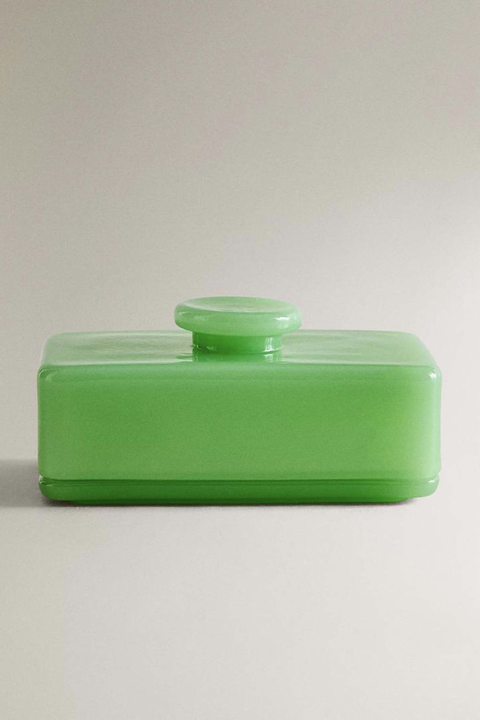 Butter dish