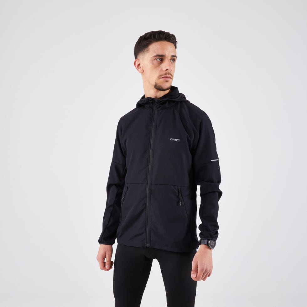 Chaqueta cortavientos Run 100 para hombre en color negro