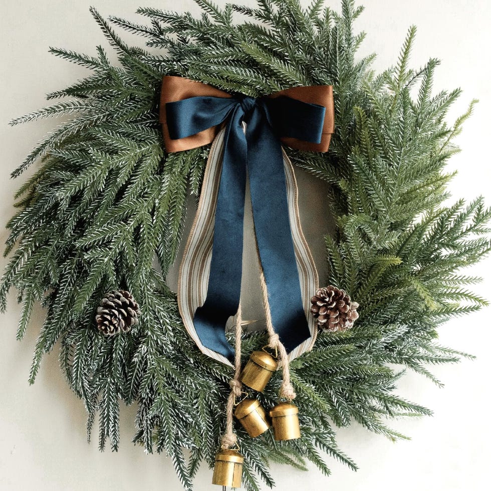 Elegant Christmas Wreath
