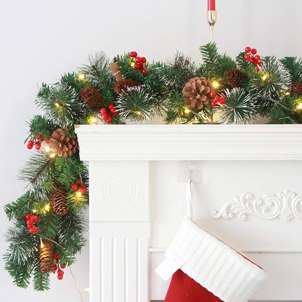 Pre-Lit Artificial Christmas Garland