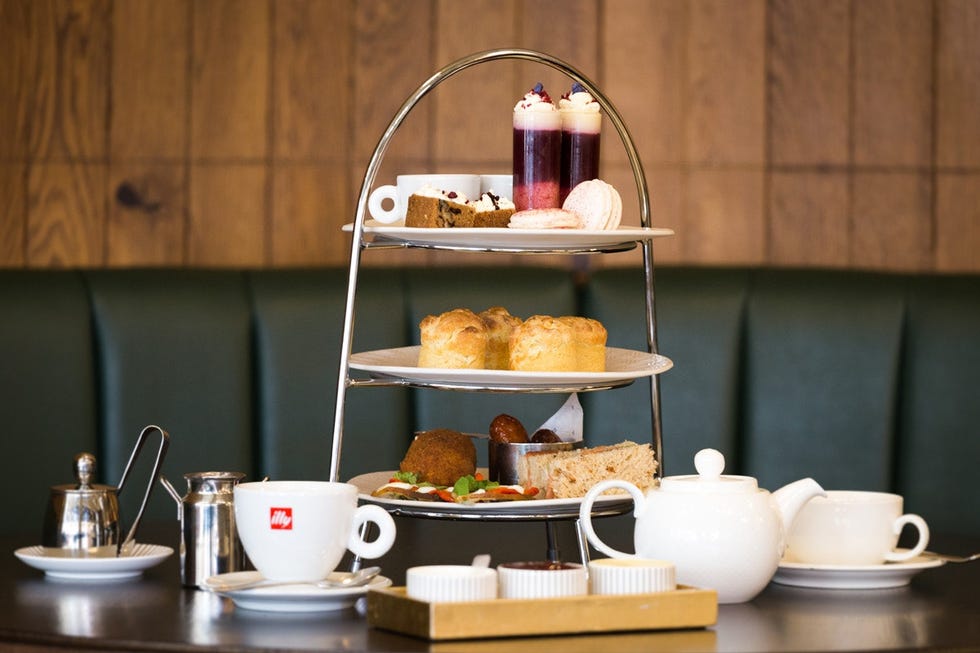 Afternoon Tea for Two, Nationwide
