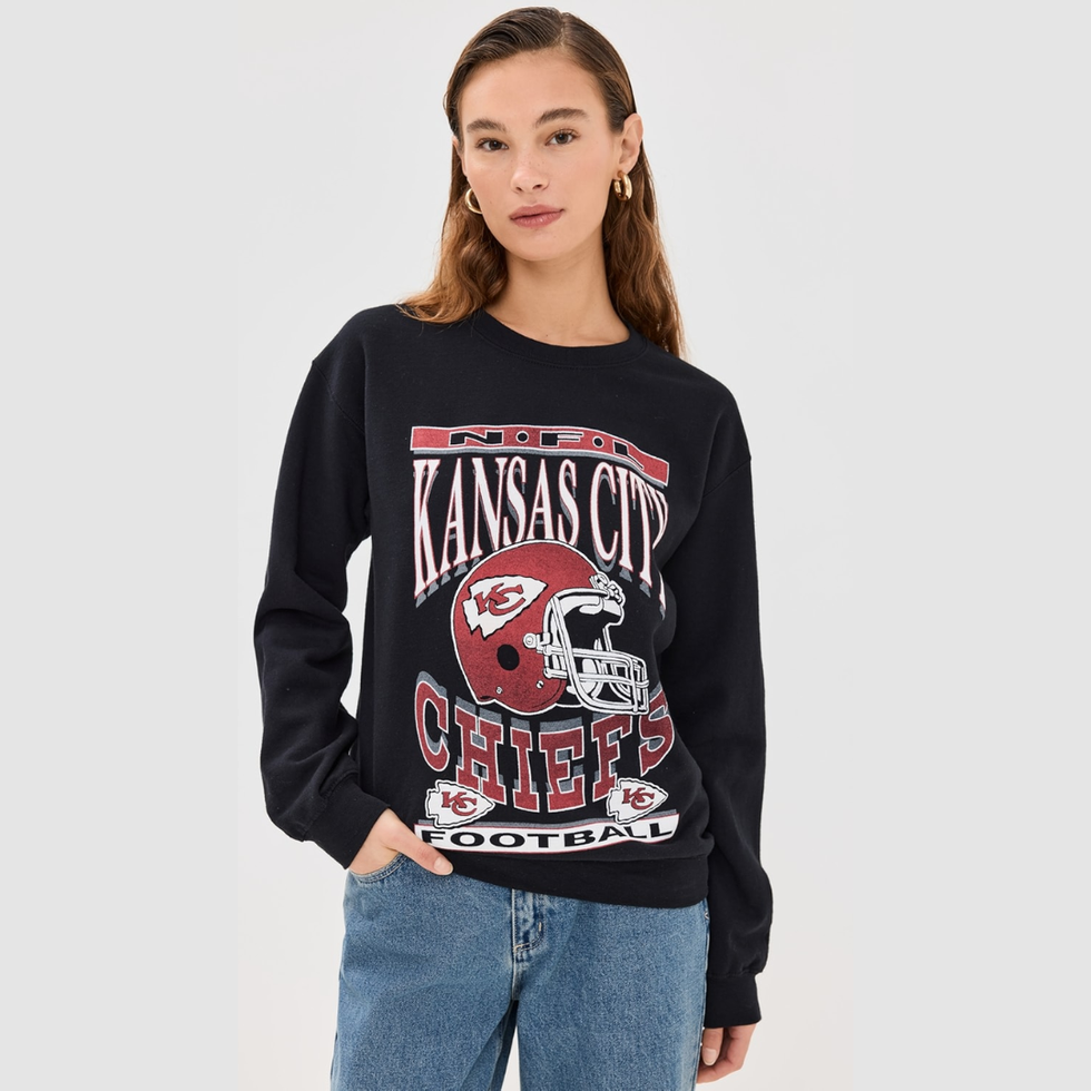 Chiefs Helmet Crew Sweatshirt