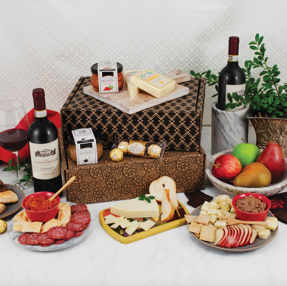 Double-decker gift box with Italian wine, fruit, cheese and delicacies