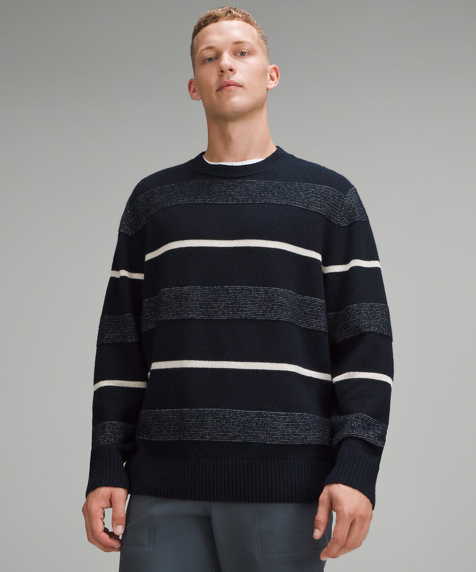 Relaxed knitted sweater