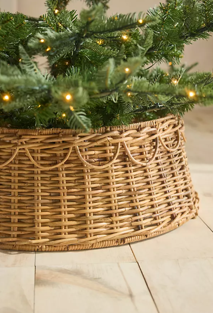 Scalloped Rattan Basket Tree Skirt