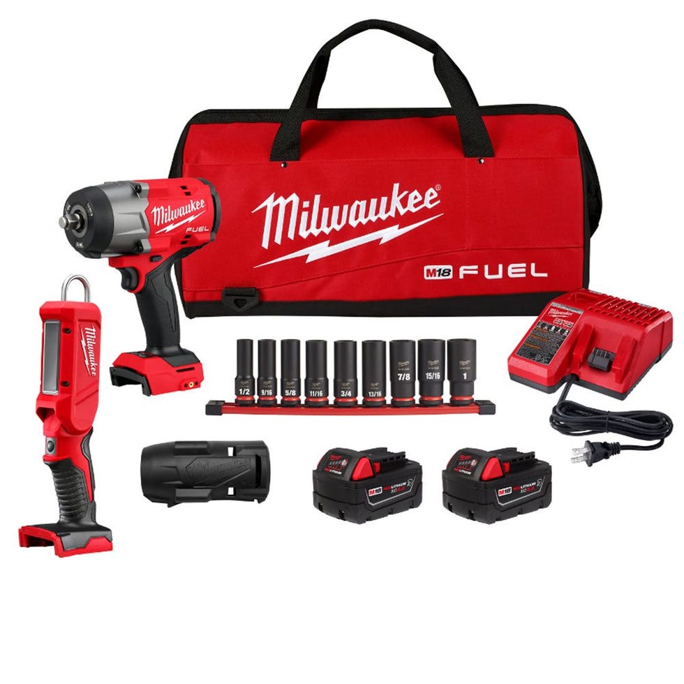 M18 fuel 1/2 inch. High torque impact wrench with lightweight socket