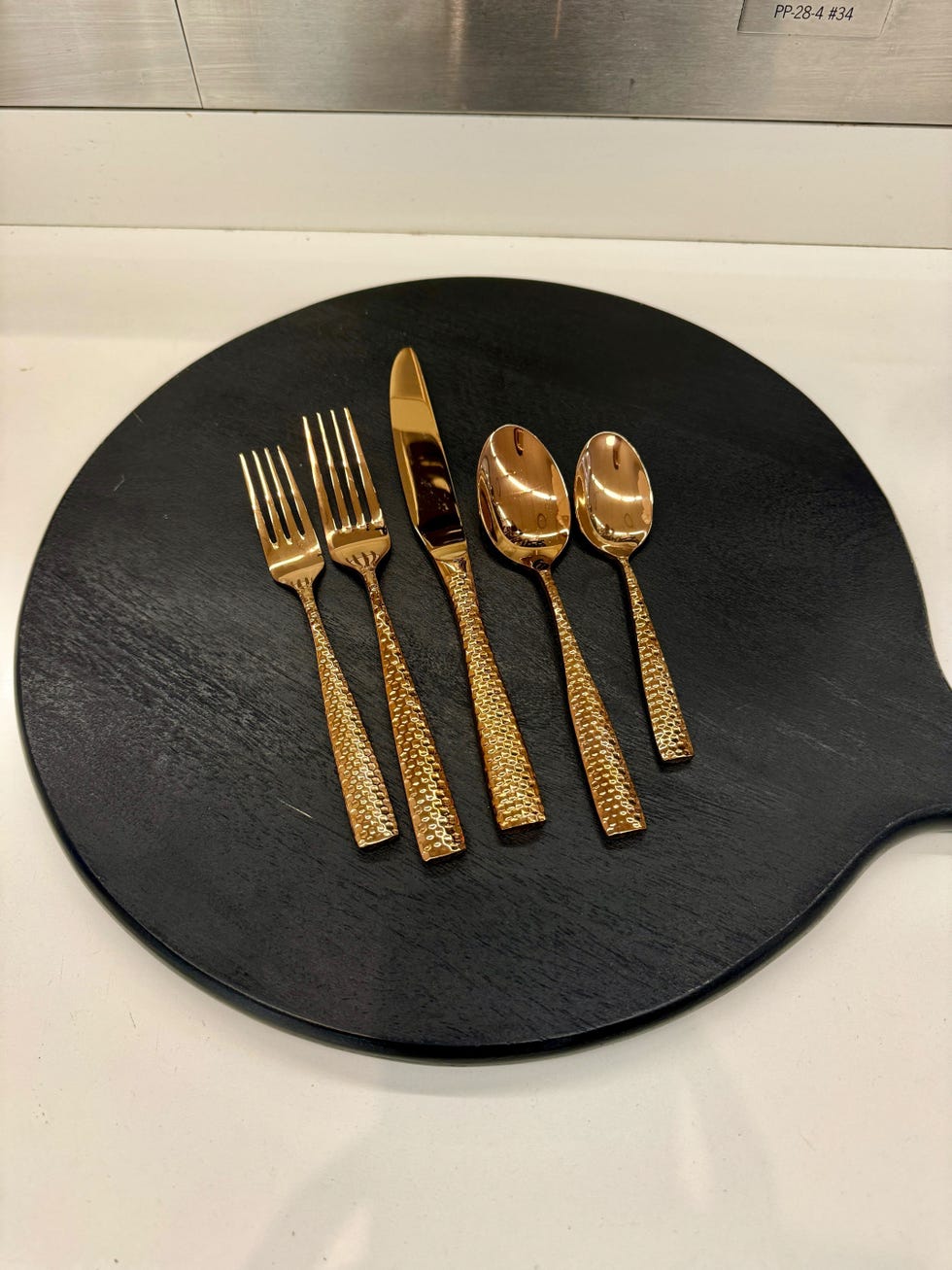 Lucca Faceted 20-Piece Flatware Set