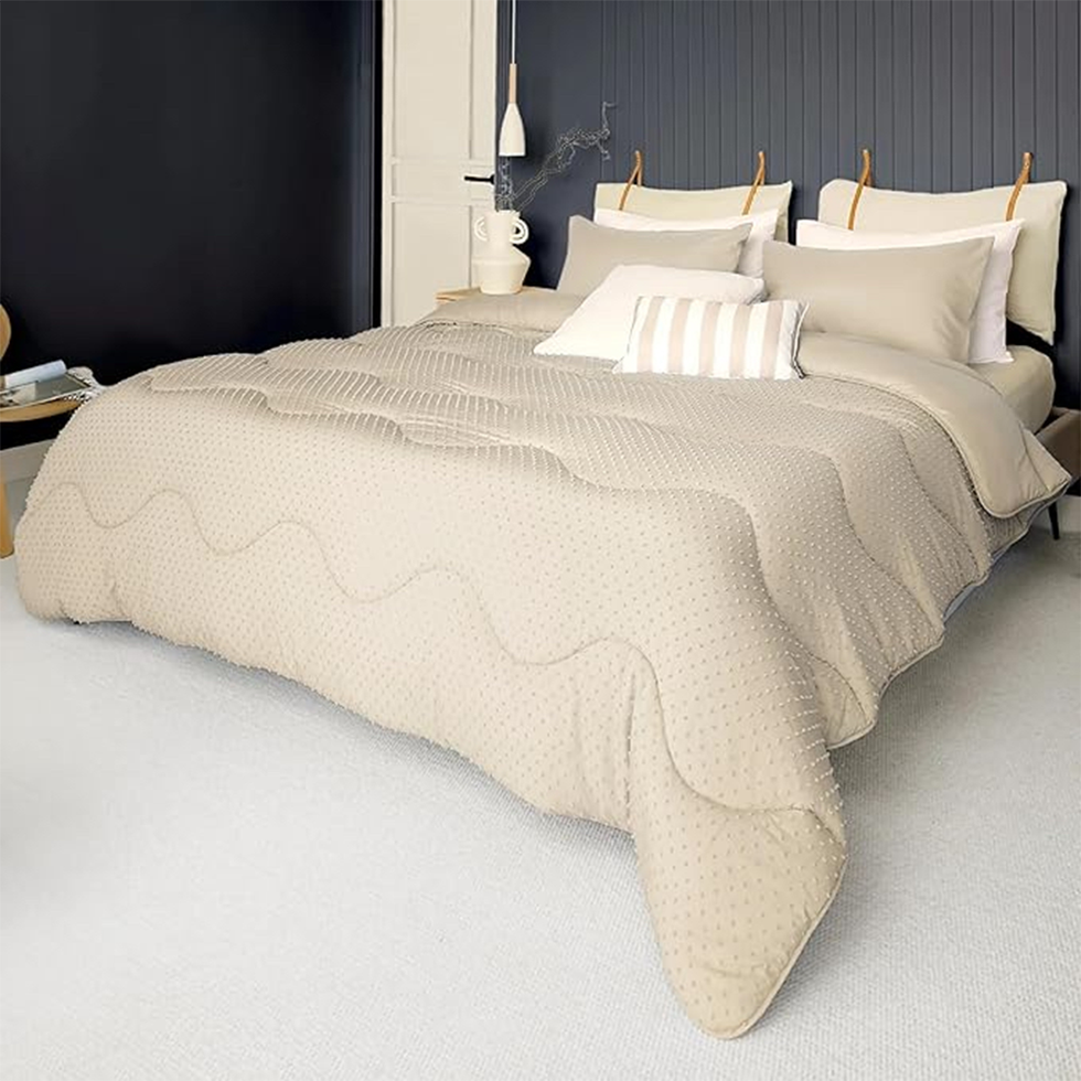 Tufted Dots Coverless Duvet, 10.5 Tog