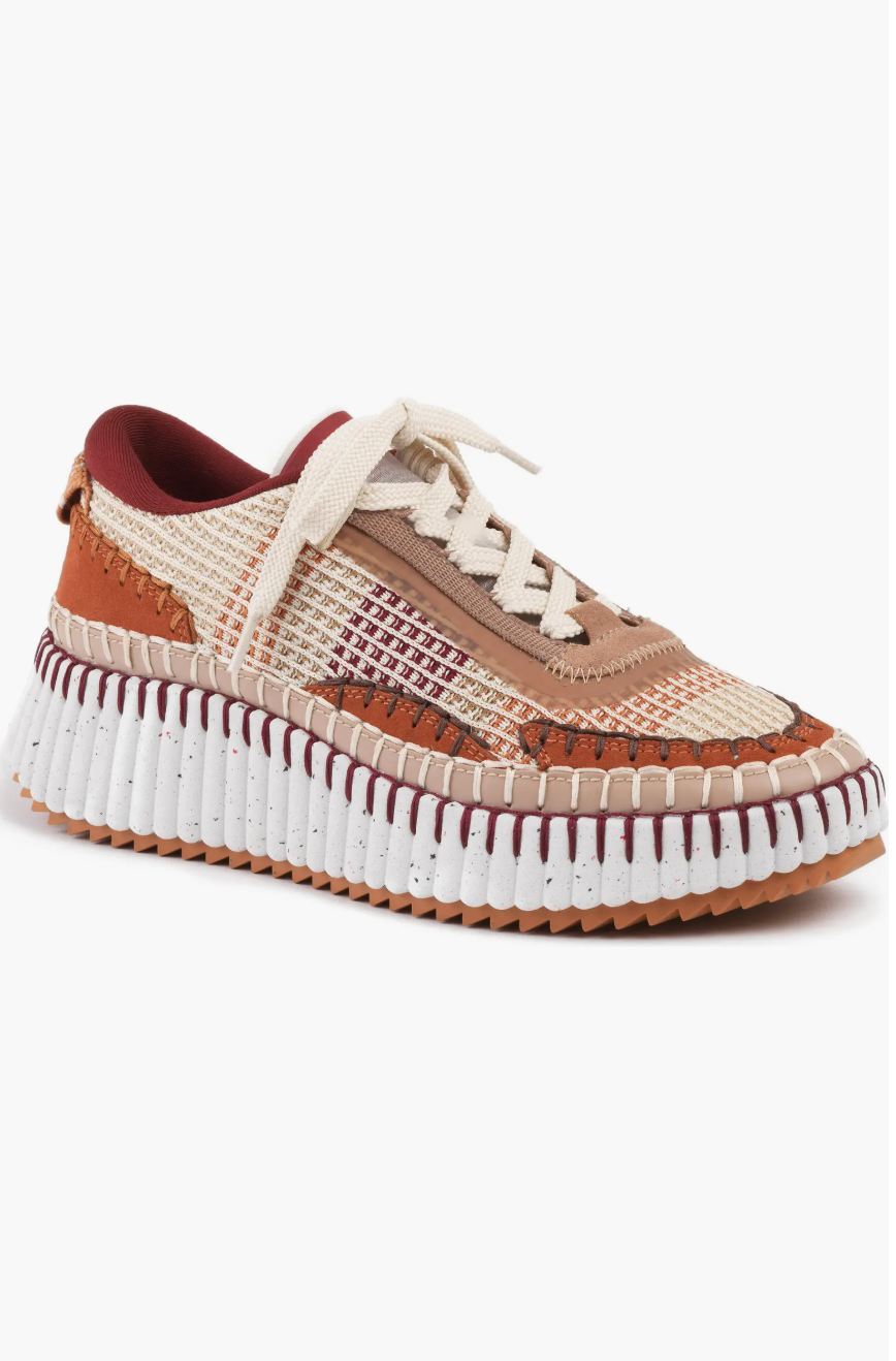 Nama Platform Sneaker  