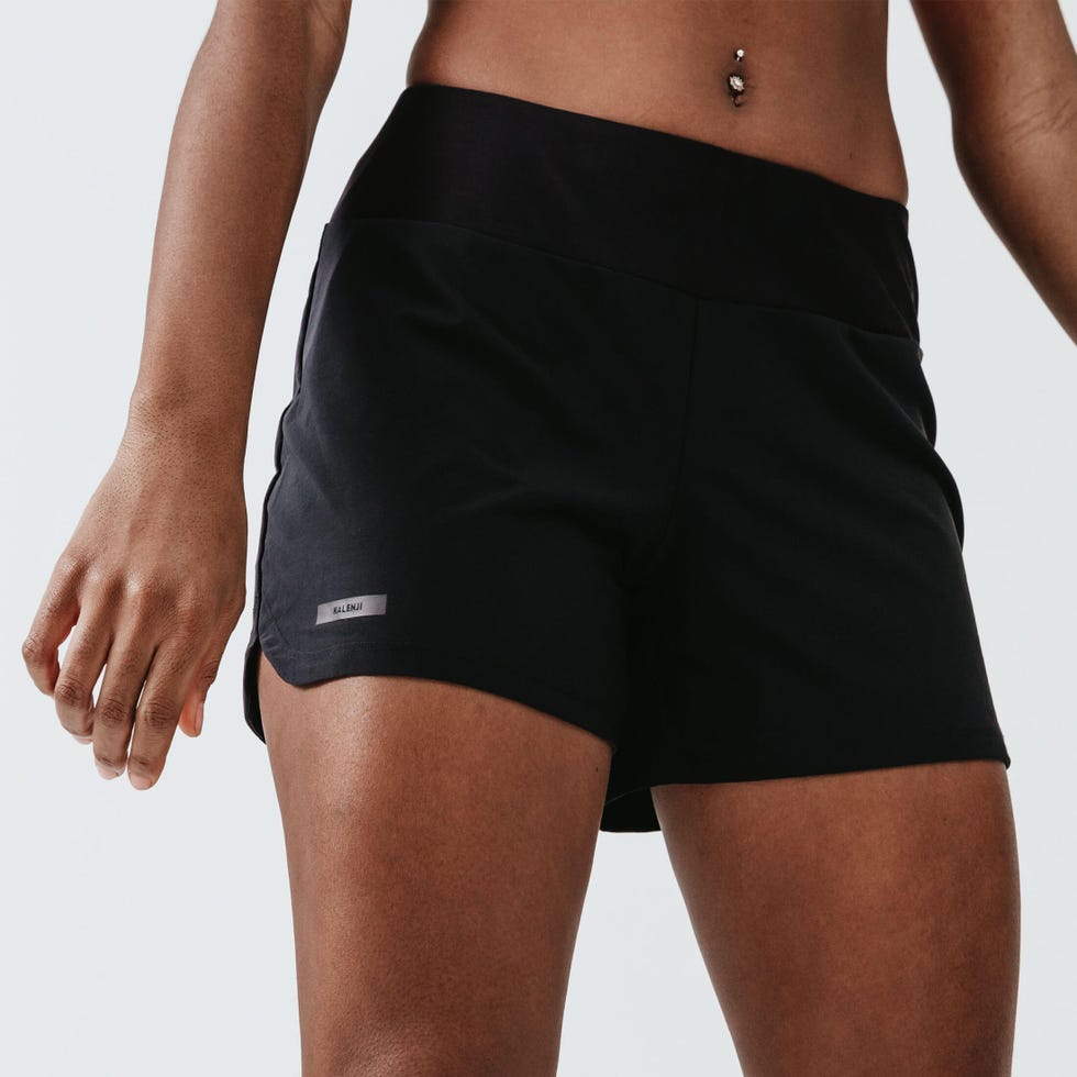 Run 100 running shorts