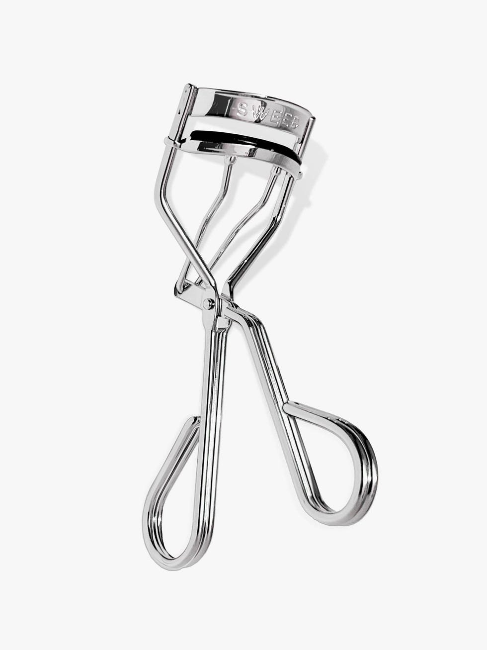 The 12 Best Eyelash Curlers For 2025 According To A Beauty Writer