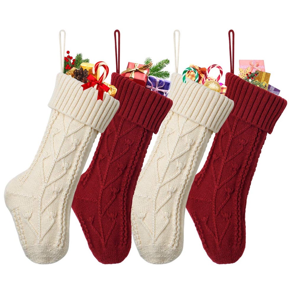 4 Calcetines de Navidad de punto en color crema y burdeos