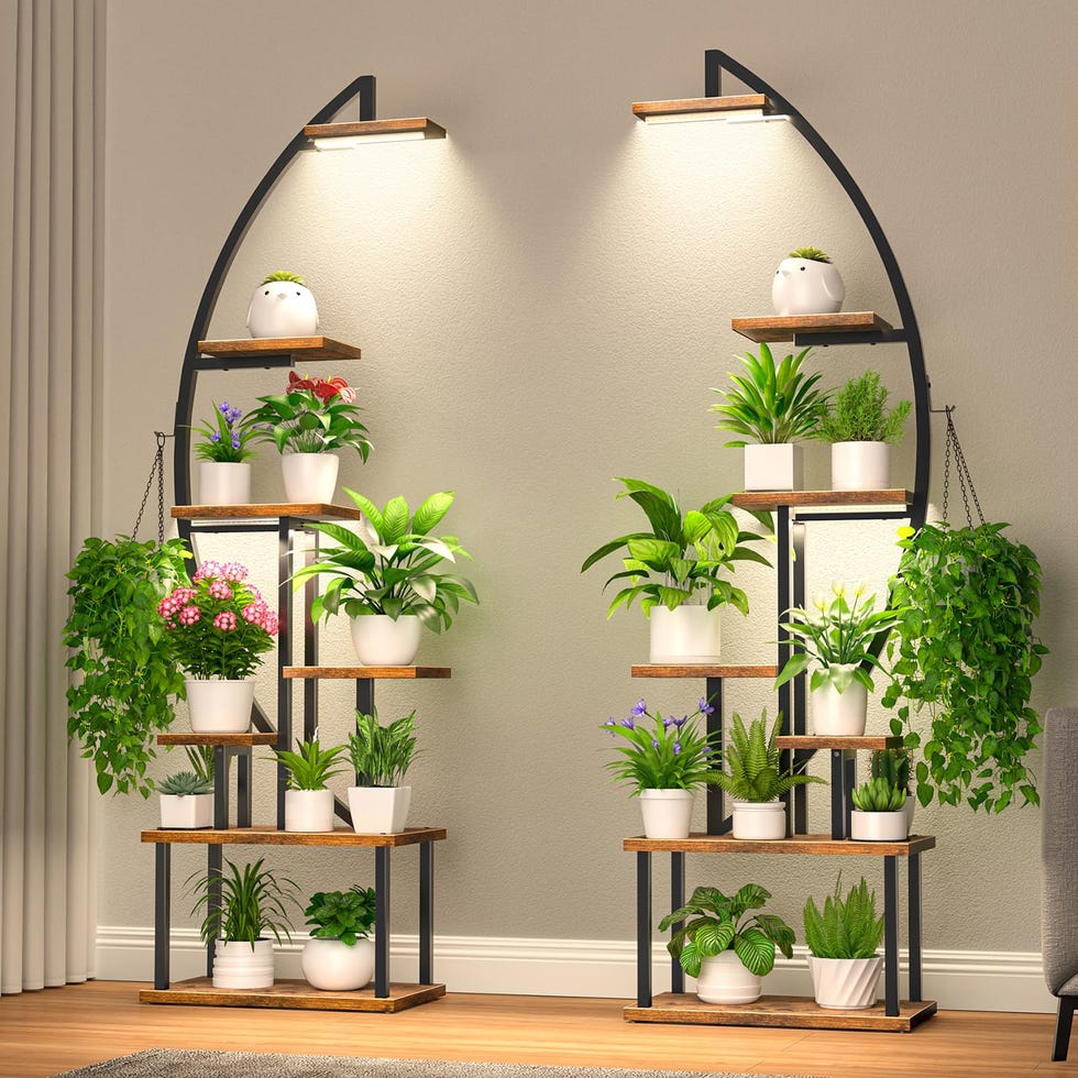Soporte alto para plantas de interior con luz de crecimiento