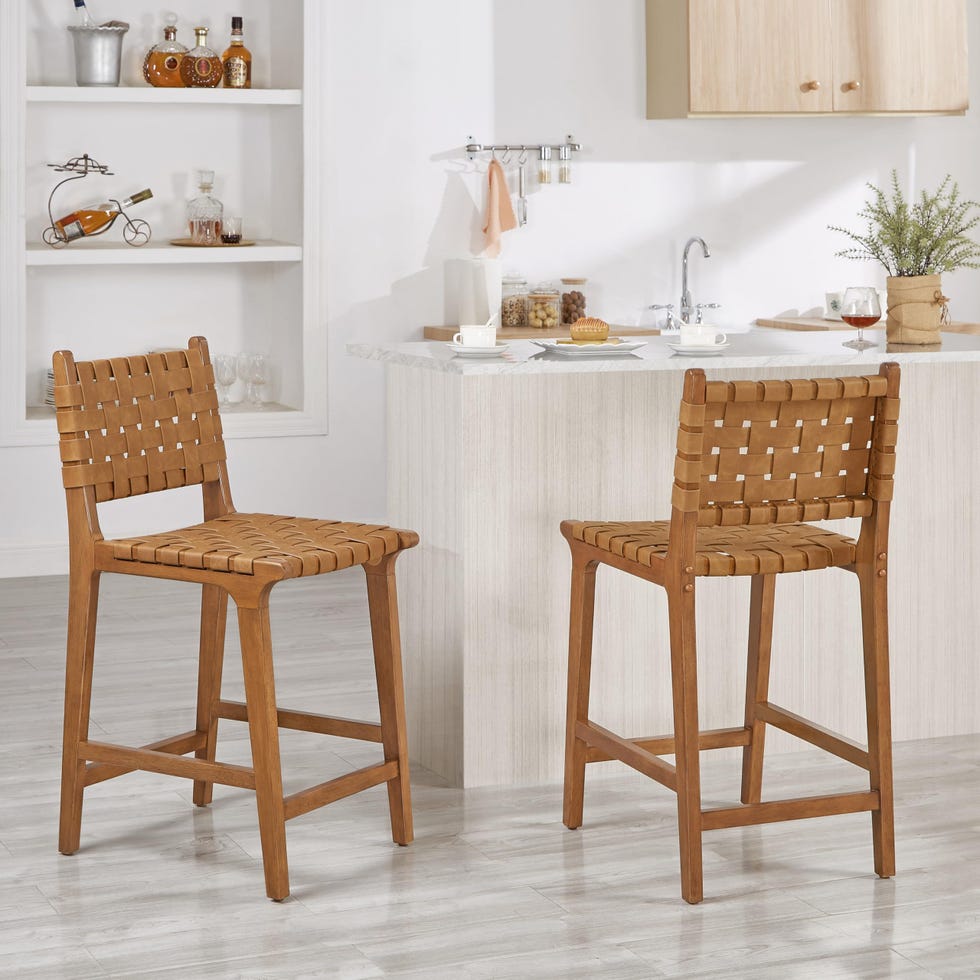 Taburete de cocina de madera y cuero trenzado