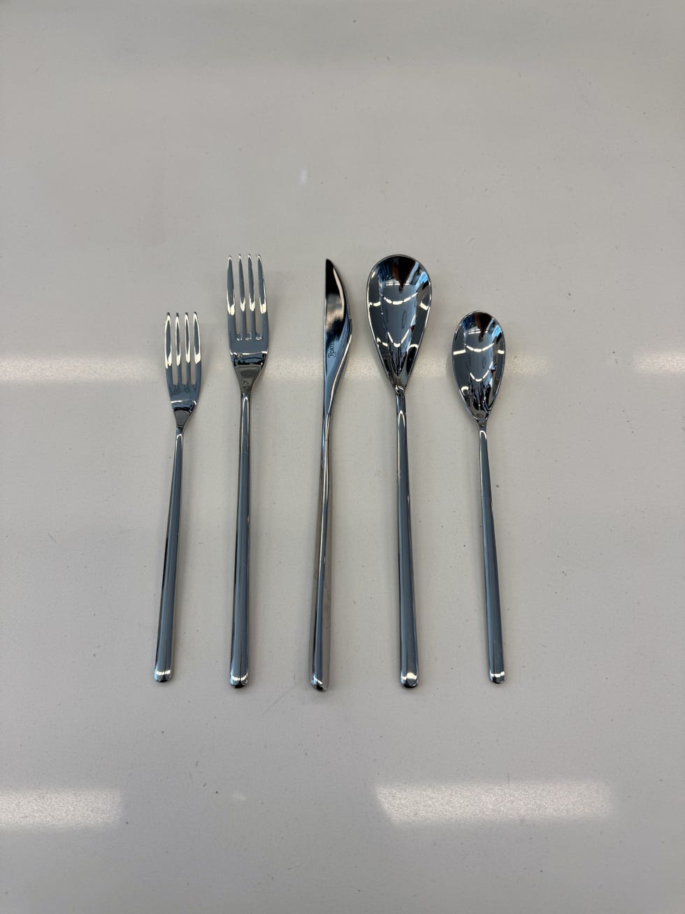 Dragonfly 20-Piece Flatware Set