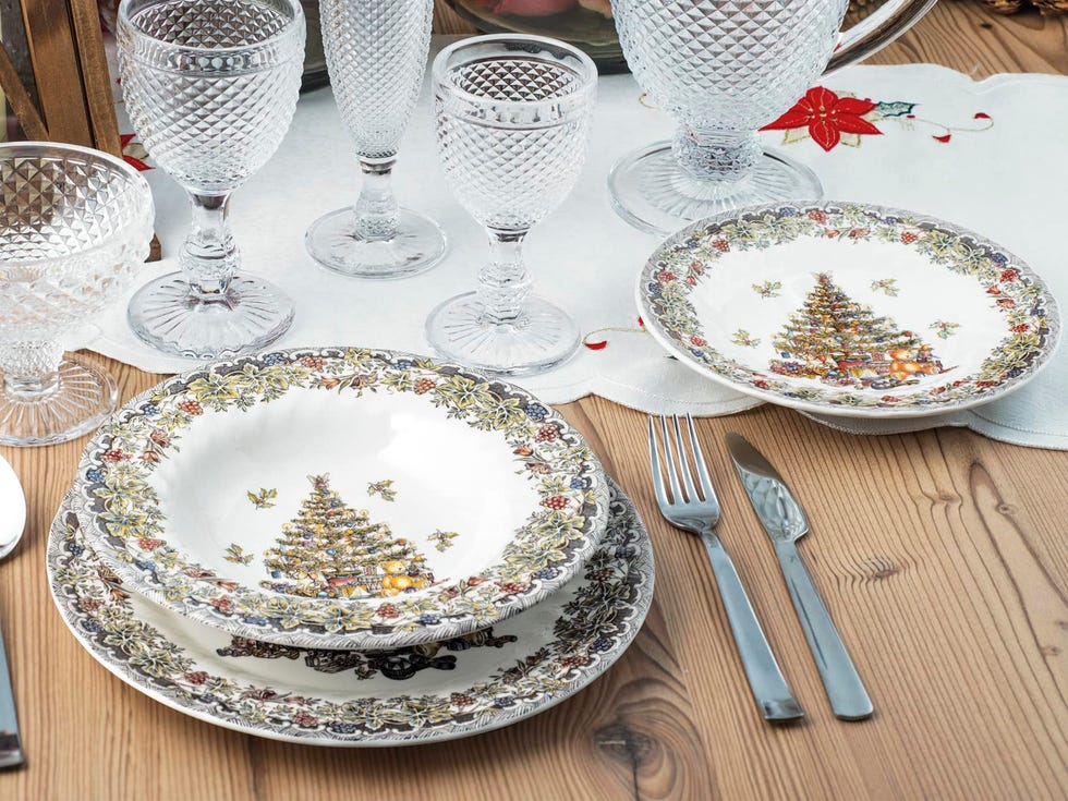 Vajilla de Navidad de 18 Piezas Churchill Season Greetings