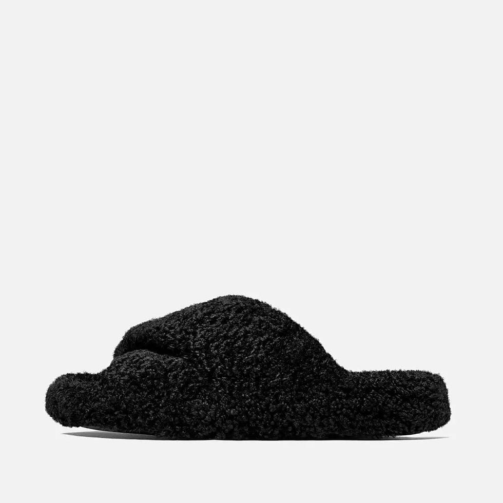 IQUSHION D-LUXE Padded Teddy Cross Slides