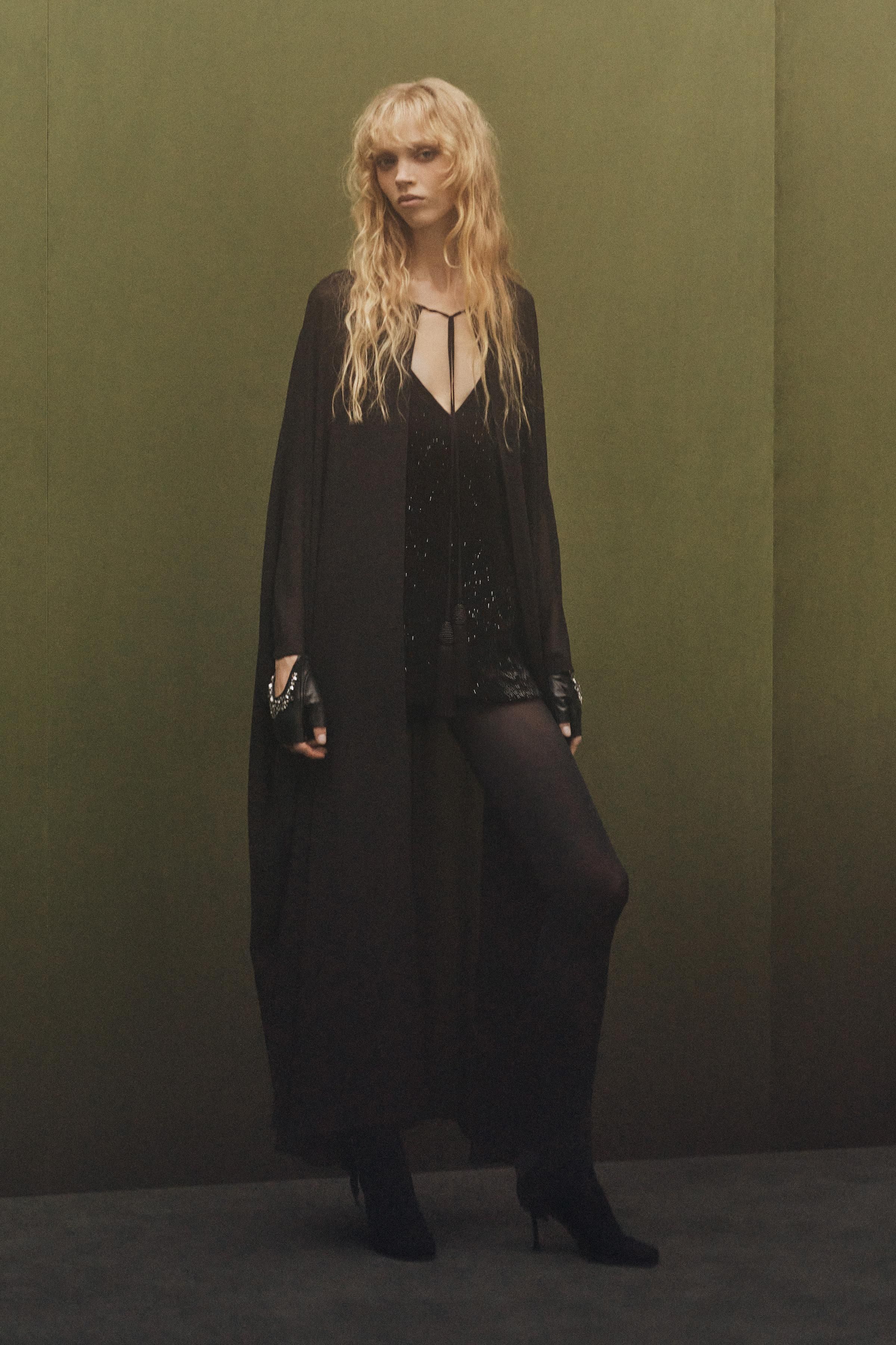 【ZARA×Kate Moss】シマーミニドレス 1067/220/445 Kate Moss and Zara Debut the Party Capsule of Your Dreams