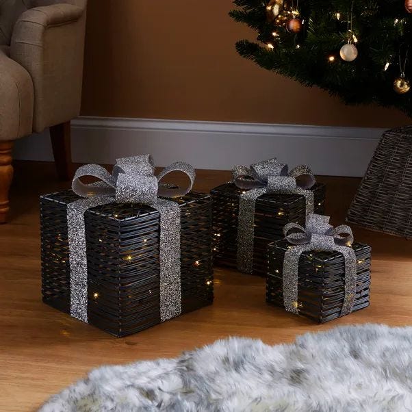Set of 3 Light Up Rattan Parcels