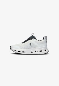 On CLOUDNOVA X - Scarpe da allenamento - white black