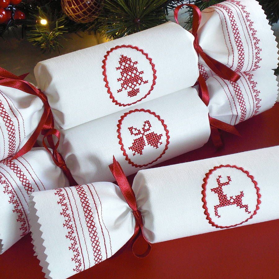 Reusable hotsell Velvet Christmas Cracker Set