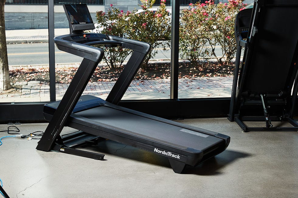 Commercial 1750 Folding Treadmill